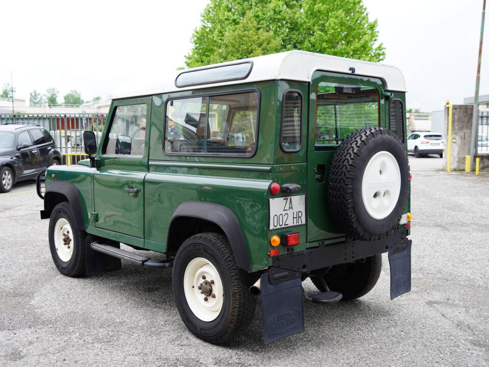 Image 34/35 de Land Rover Defender 90 (1998)