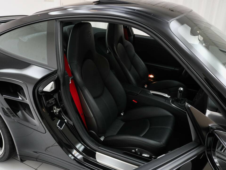 Image 9/20 of Porsche 911 Turbo (2008)