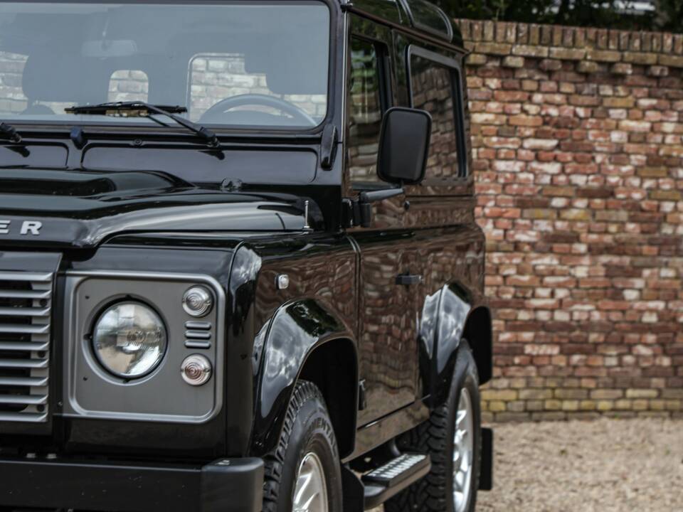 Bild 19/50 von Land Rover Defender 90 (2013)
