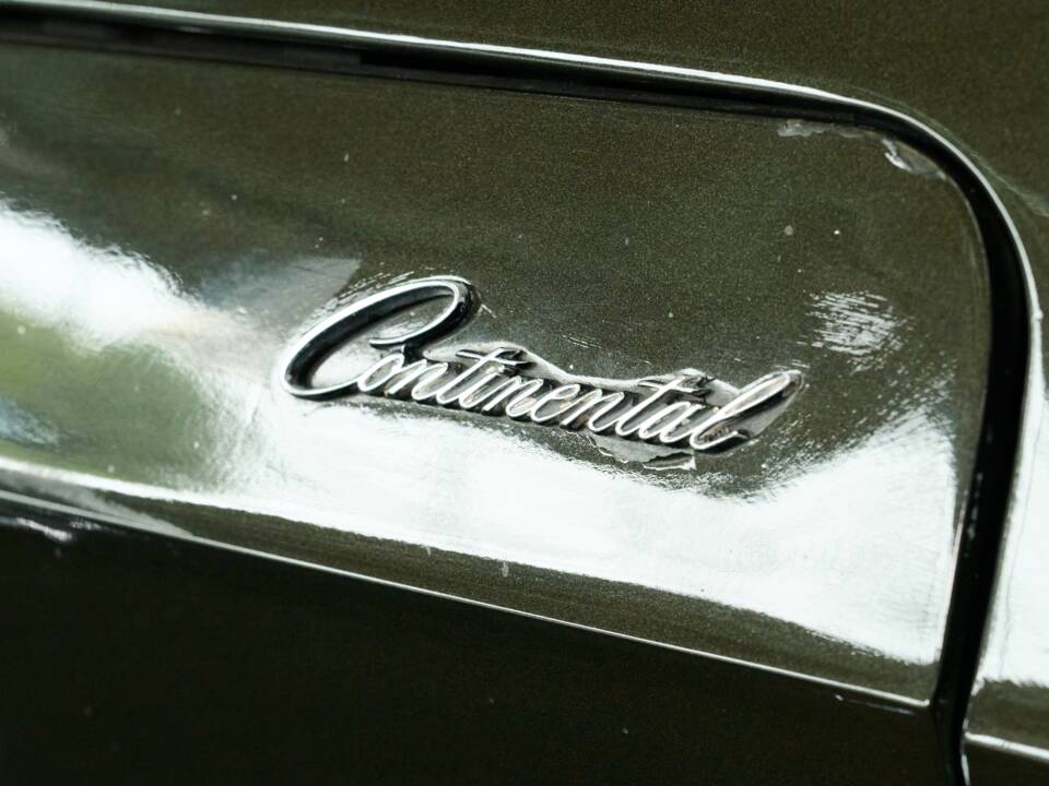 Image 8/50 of Lincoln Continental Mark III Hardtop Coupé (1970)