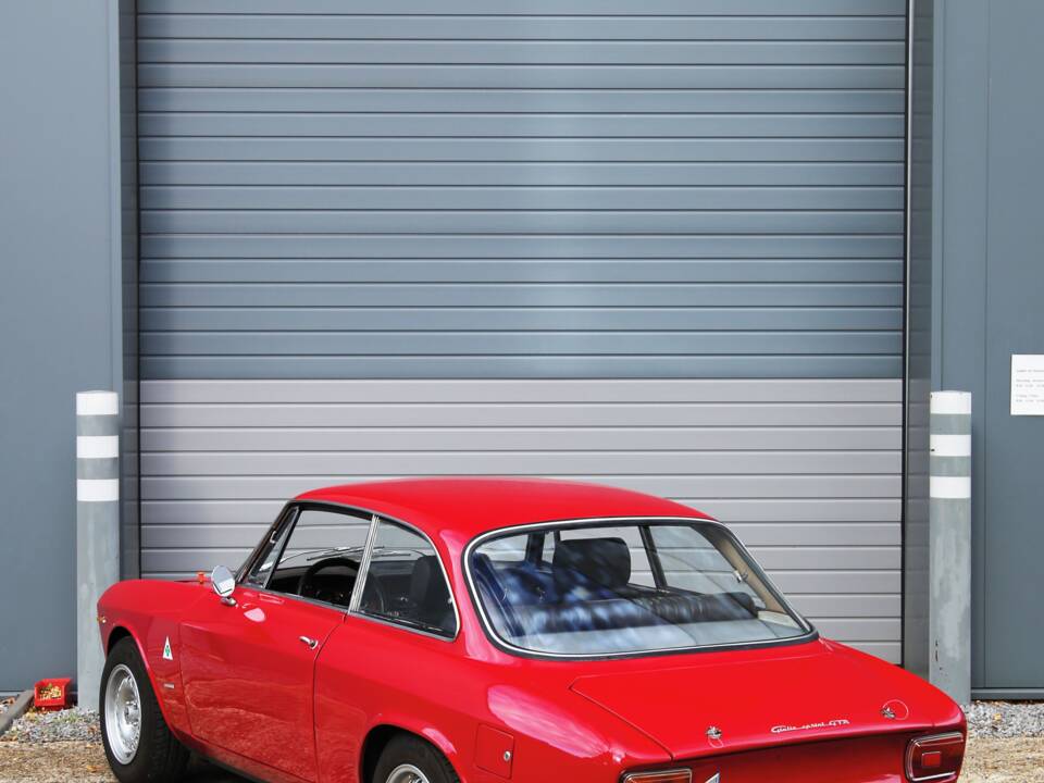 Immagine 31/48 di Alfa Romeo Giulia 1750 GT Am (1970)