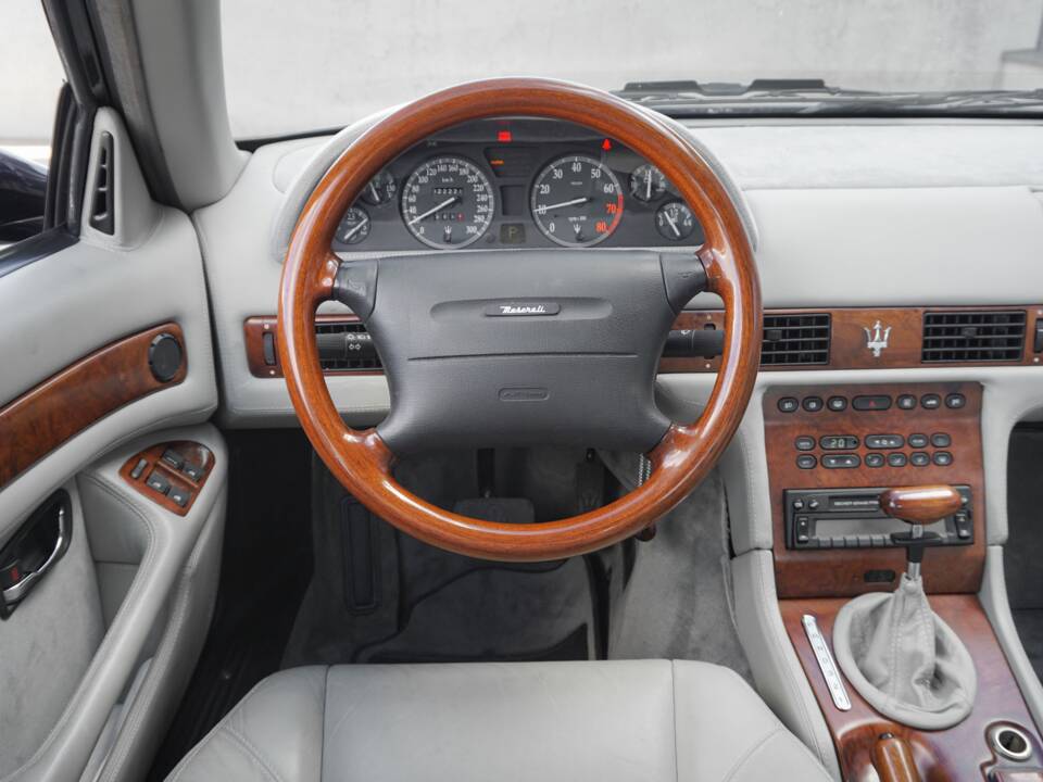 Image 32/43 of Maserati Quattroporte 3.2 Evoluzione (1999)