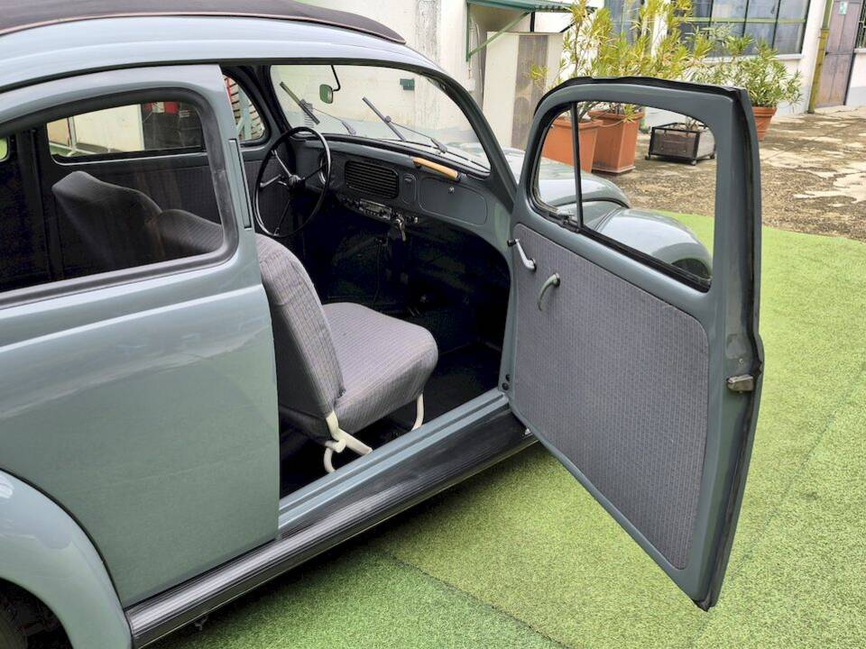 Image 31/52 of Volkswagen Beetle 1200 Standard "Oval" (1957)