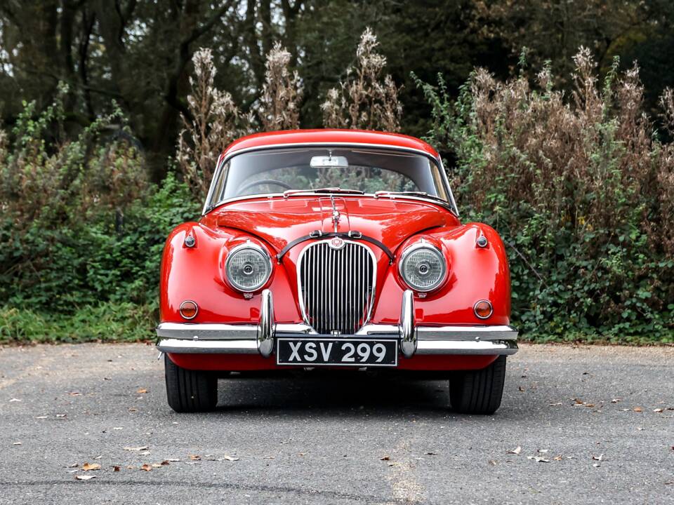 Image 6/45 of Jaguar XK 150 FHC (1960)