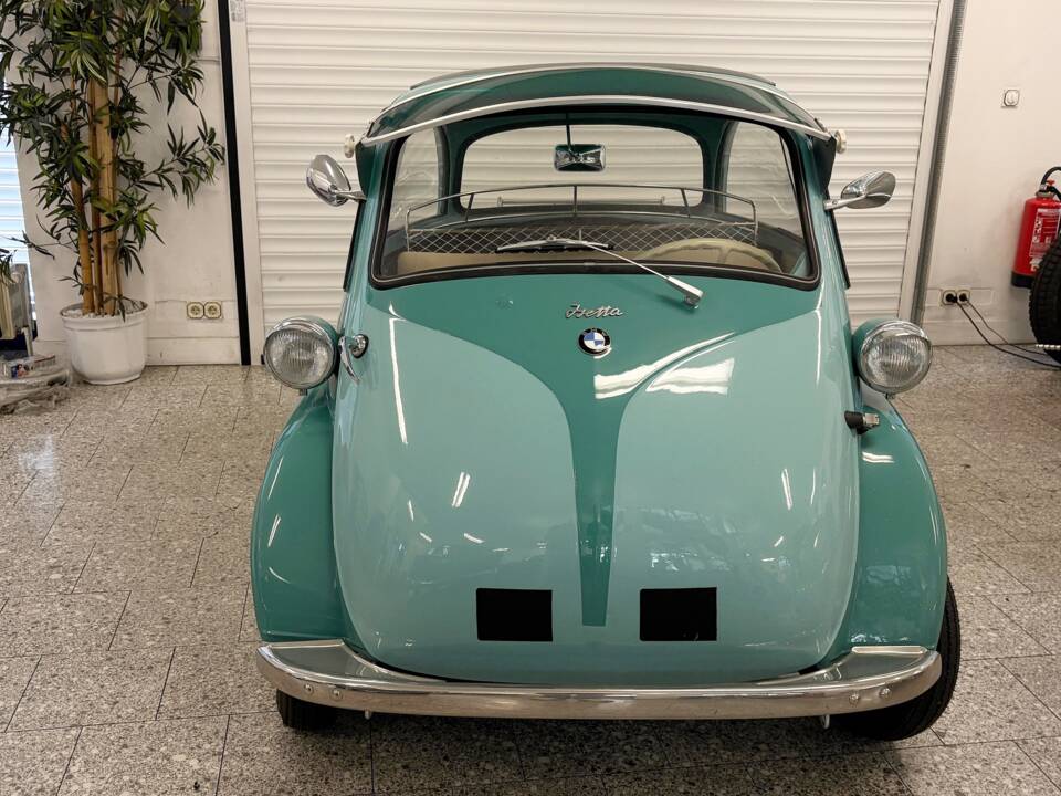 Image 2/13 of BMW Isetta 250 (1959)