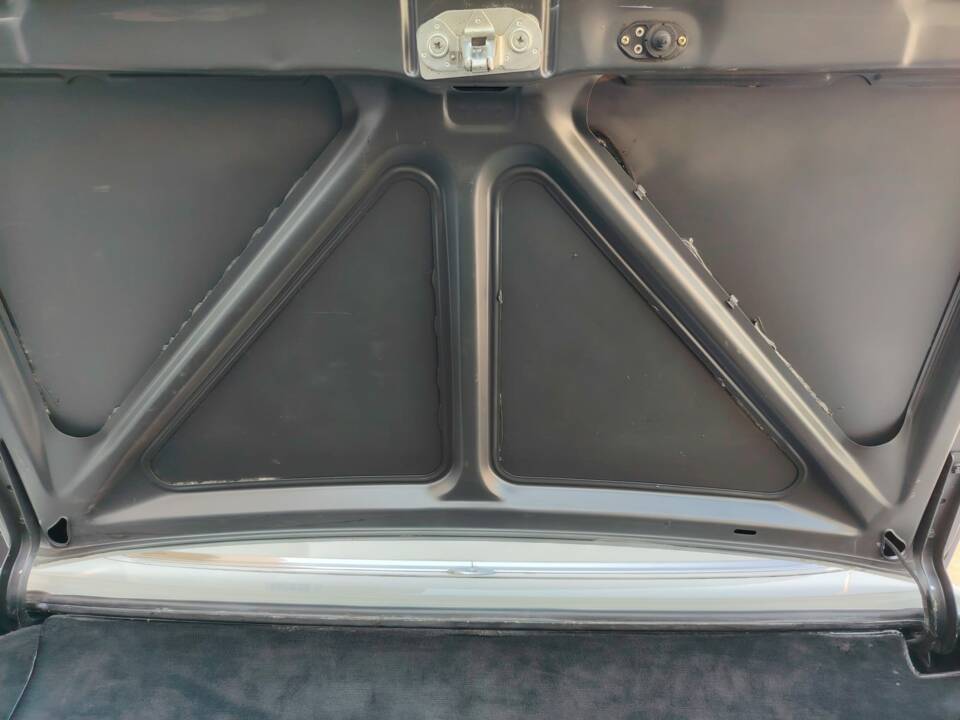 Image 49/53 of Mercedes-Benz 280 SL (1981)