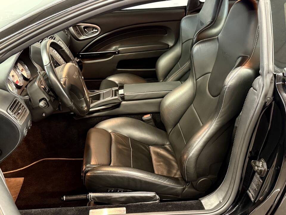 Image 20/40 of Aston Martin V12 Vanquish S Ultimate Edition (2007)