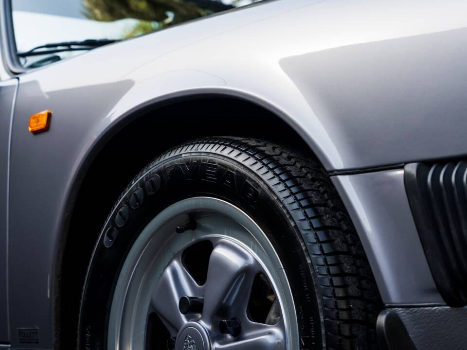 Bild 49/58 von Porsche 911 Carrera 3.2 (WTL) (1988)