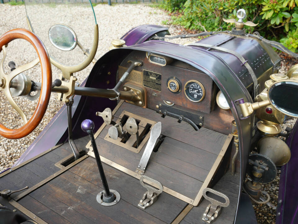 Image 15/50 of Ford Model T (1912)