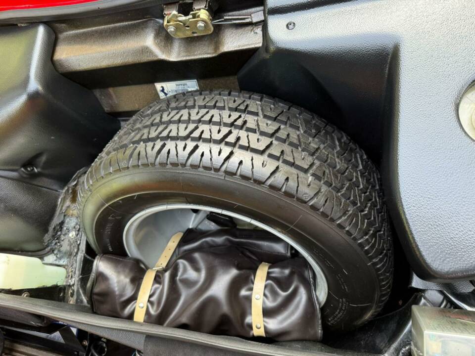 Bild 35/50 von Ferrari Mondial 3.2 (1988)