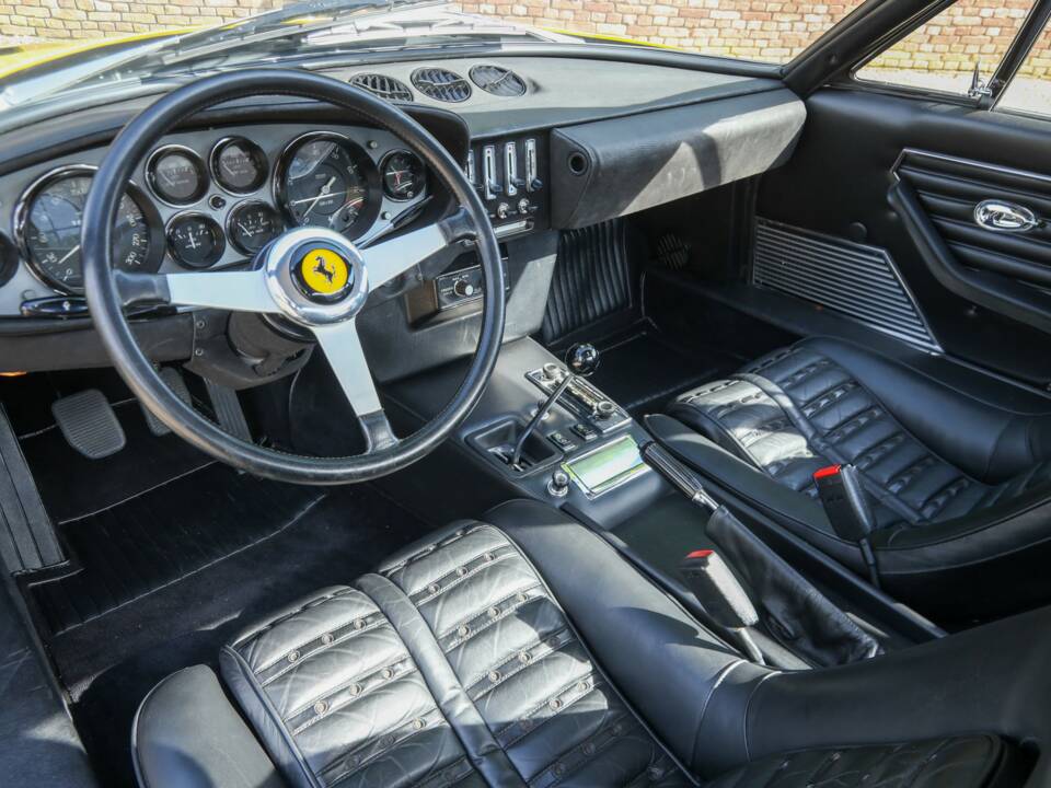 Afbeelding 3/50 van Ferrari 365 GTB/4 Daytona (1971)