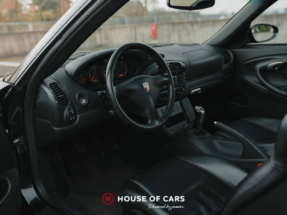 Image 19/39 of Porsche 911 Carrera (2002)