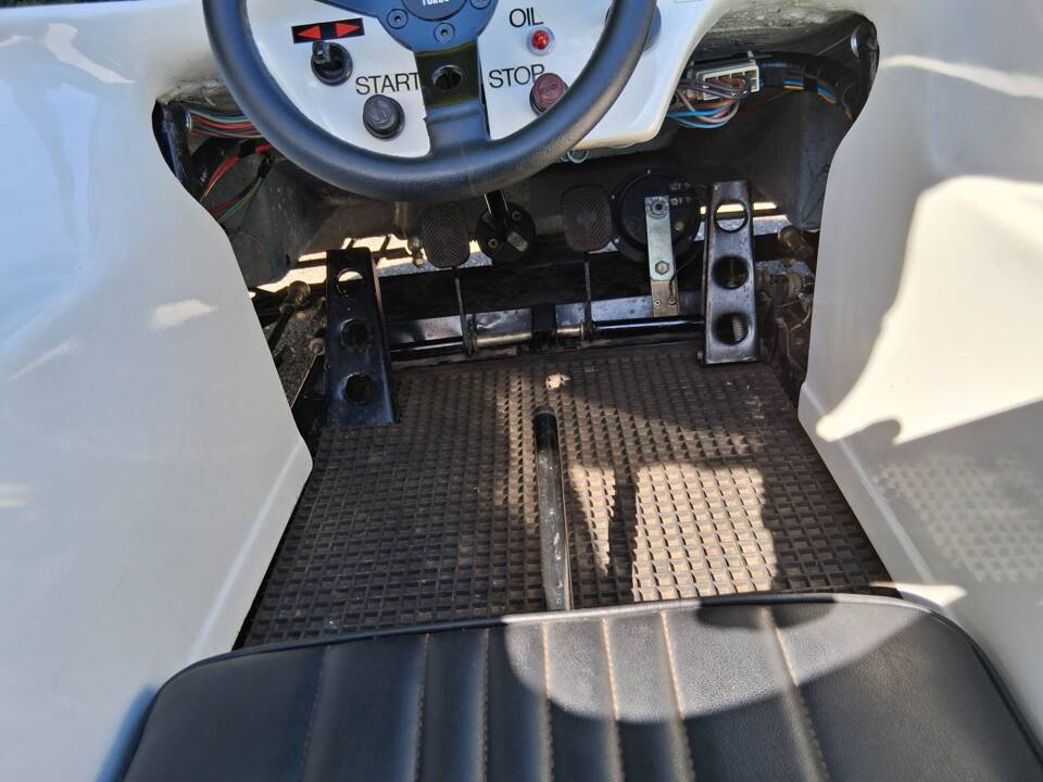 Bild 21/39 von Porsche 936 Junior (1981)