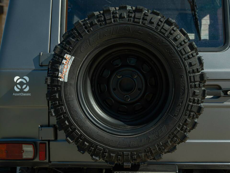 Image 19/50 de Mercedes-Benz 280 GE (SWB) (1981)