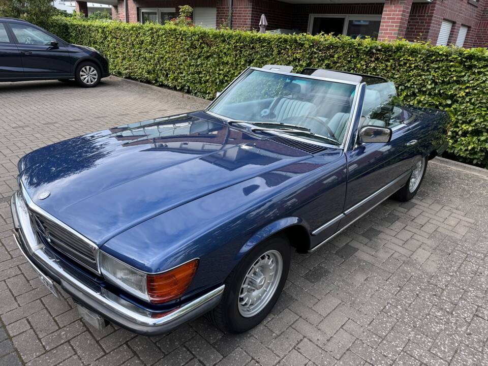 Image 3/50 de Mercedes-Benz 280 SL (1985)