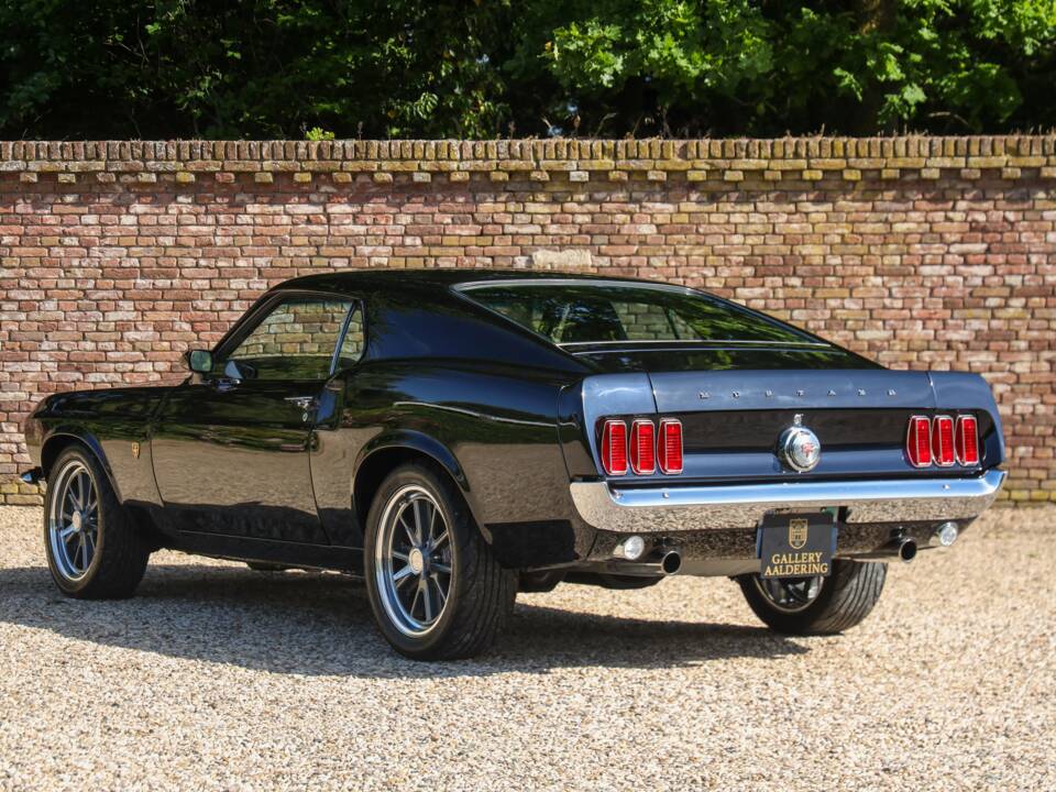 Image 2/50 of Ford Mustang 302 (1969)