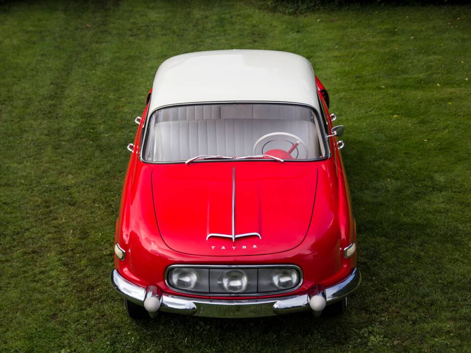 Image 30/34 of Tatra 603 Tatraplan (1957)