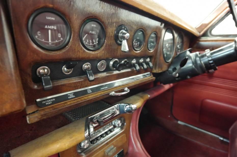 Image 12/29 of Jaguar S-Type 3.4 (1966)