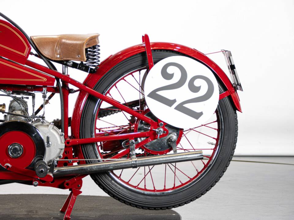 Immagine 22/50 di Moto Guzzi 250 SS (1930)