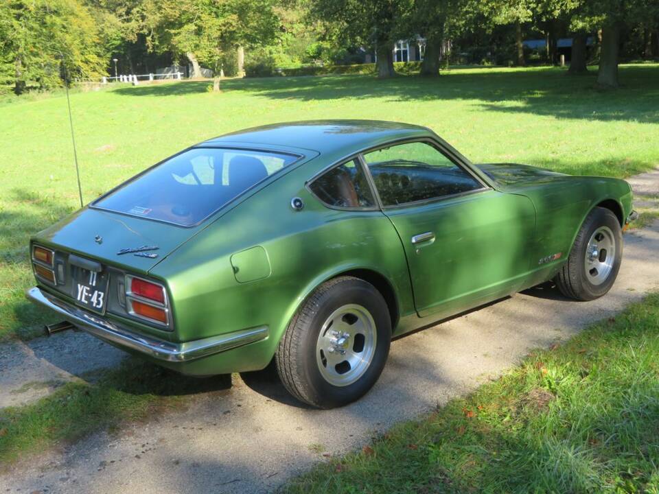 Image 4/8 of Datsun 260-Z (1974)