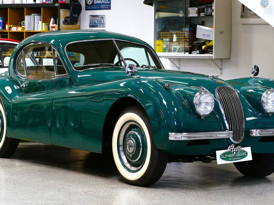 Imagen 3/37 de Jaguar XK 120 FHC (1953)