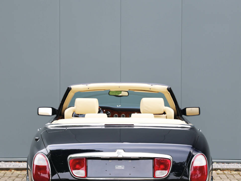 Image 20/52 of Rolls-Royce Corniche V (2000)