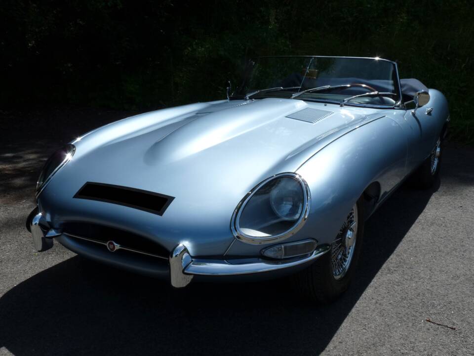 Image 6/26 of Jaguar E-Type 3.8 (1963)