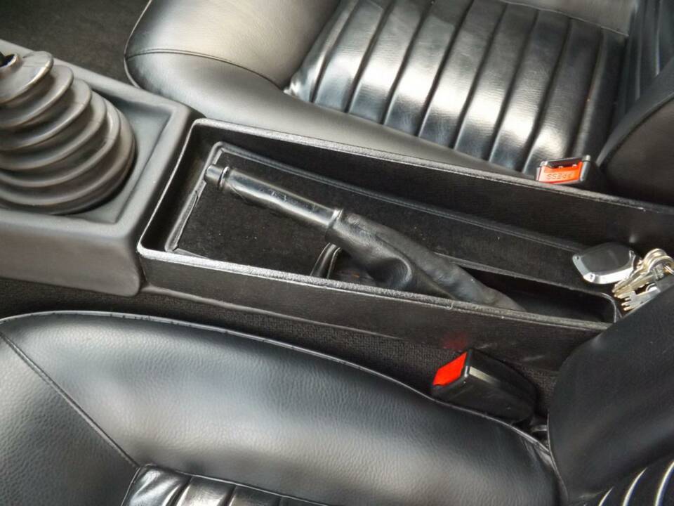 Bild 18/50 von Opel GT 1900 (1973)