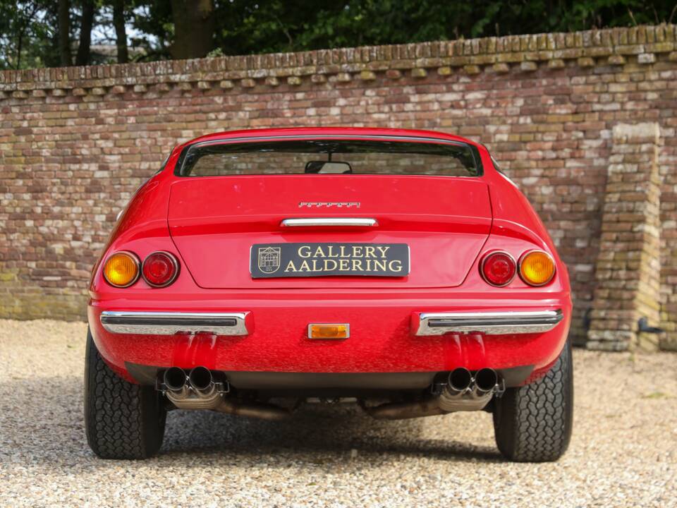 Afbeelding 28/50 van Ferrari 365 GTB/4 Daytona (1973)