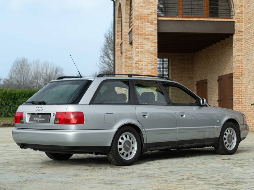 Bild 6/50 von Audi A6 Avant 2.0 quattro (1995)