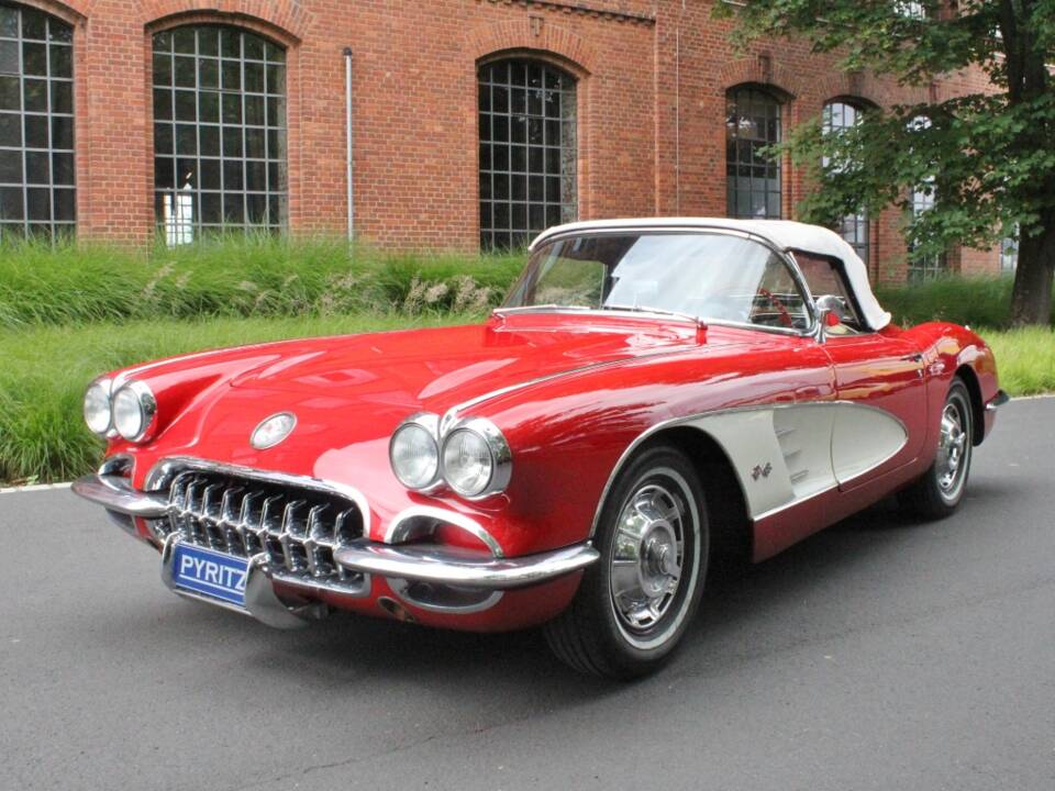 Image 3/21 of Chevrolet Corvette (1959)