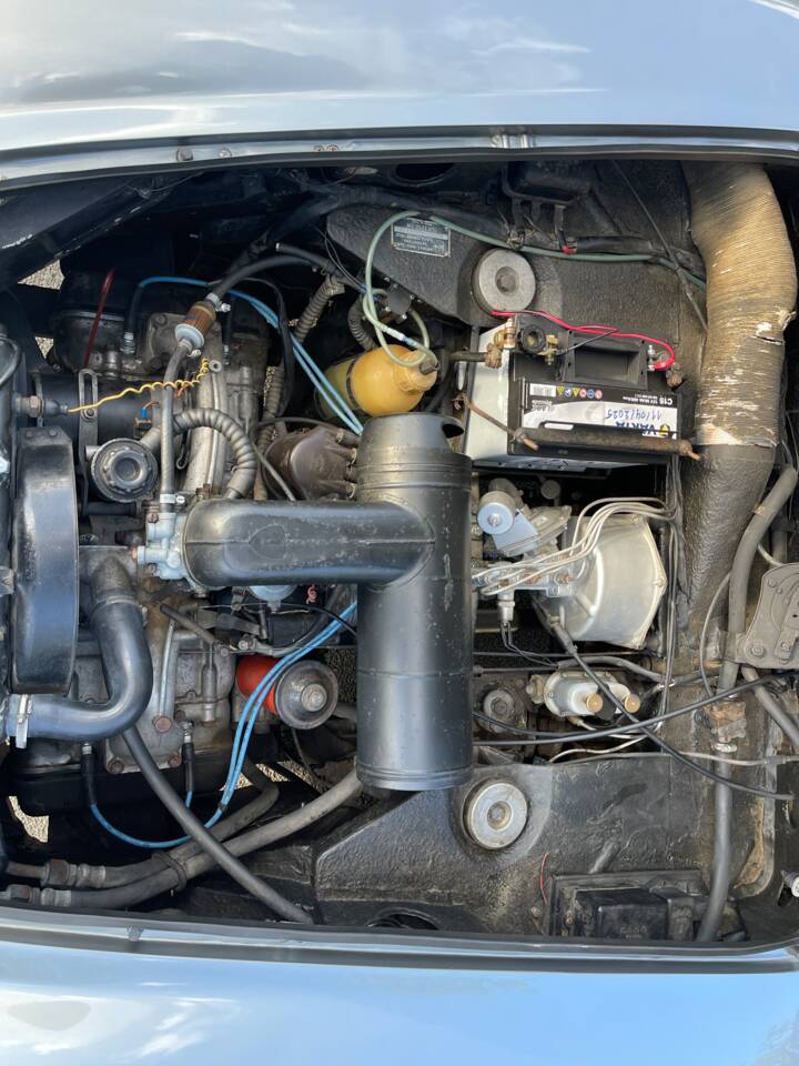 Image 16/18 of Lancia Flavia 1.8 (Vignale) (1968)