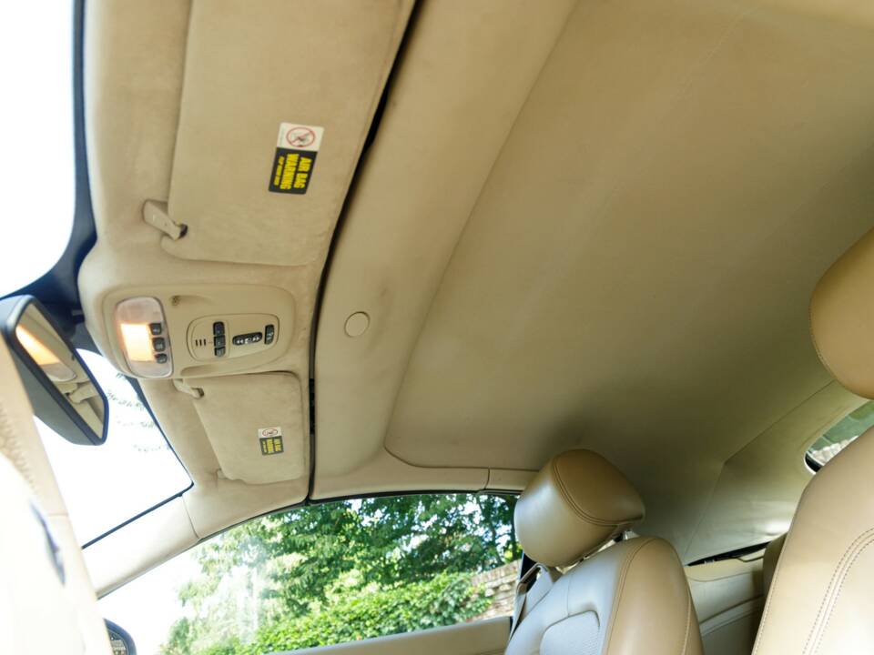 Image 14/50 of Jaguar XK (2011)