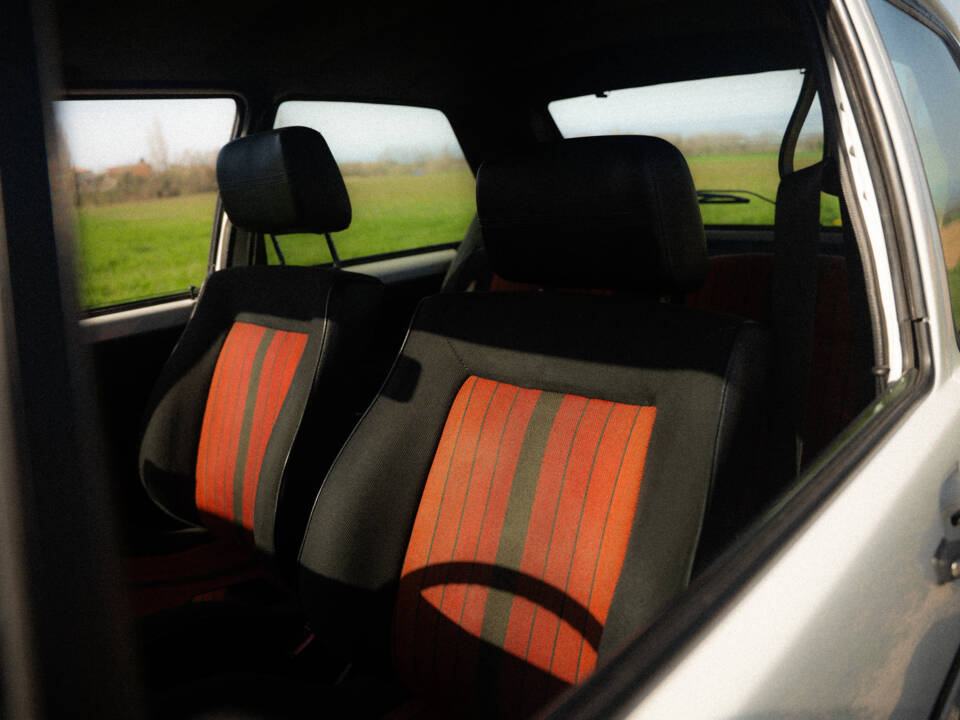 Afbeelding 40/58 van Volkswagen Golf I GTI 1.6 (1982)