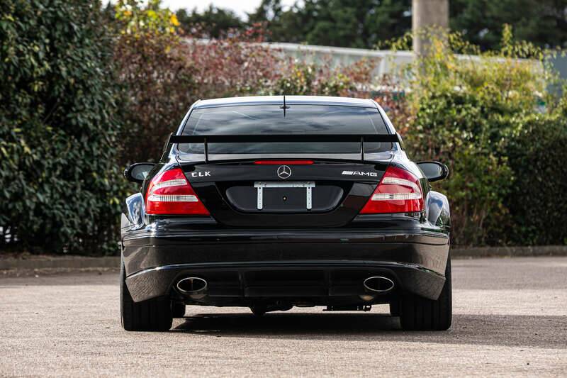 Image 7/50 of Mercedes-Benz CLK DTM AMG (2004)