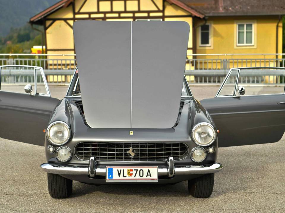 Bild 16/50 von Ferrari 250 GTE (1963)