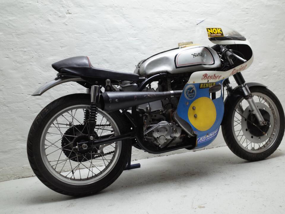 Image 4/26 of Norton Manx 500 (1955)