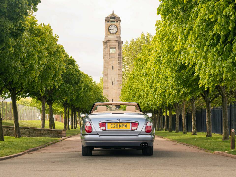 Immagine 20/38 di Rolls-Royce Corniche V (2001)