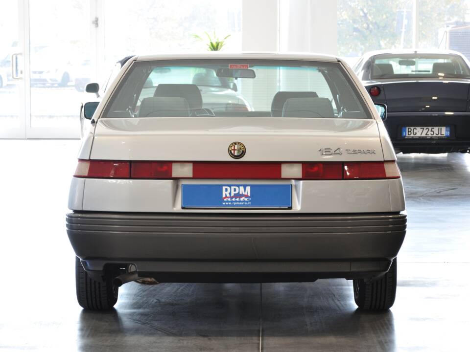 Bild 4/41 von Alfa Romeo 164 2.0 (1990)