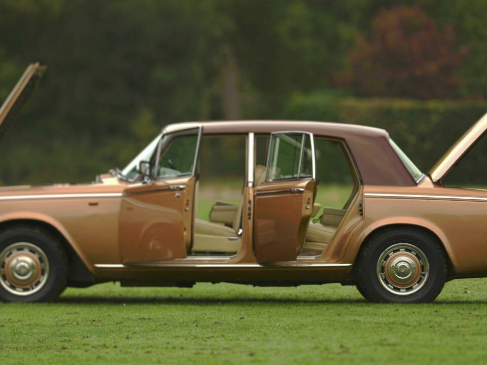 Bild 19/50 von Rolls-Royce Silver Shadow II (1979)
