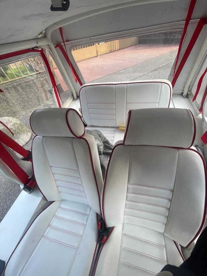 Immagine 6/7 di Mini Moke (1987)