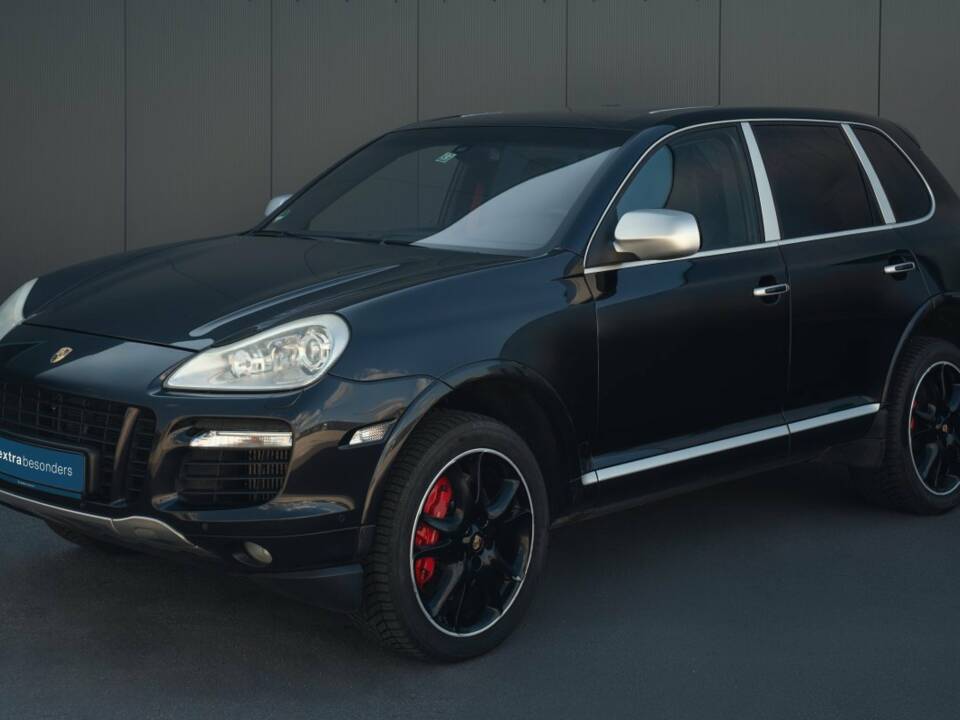 Image 2/15 of Porsche Cayenne Turbo (2008)