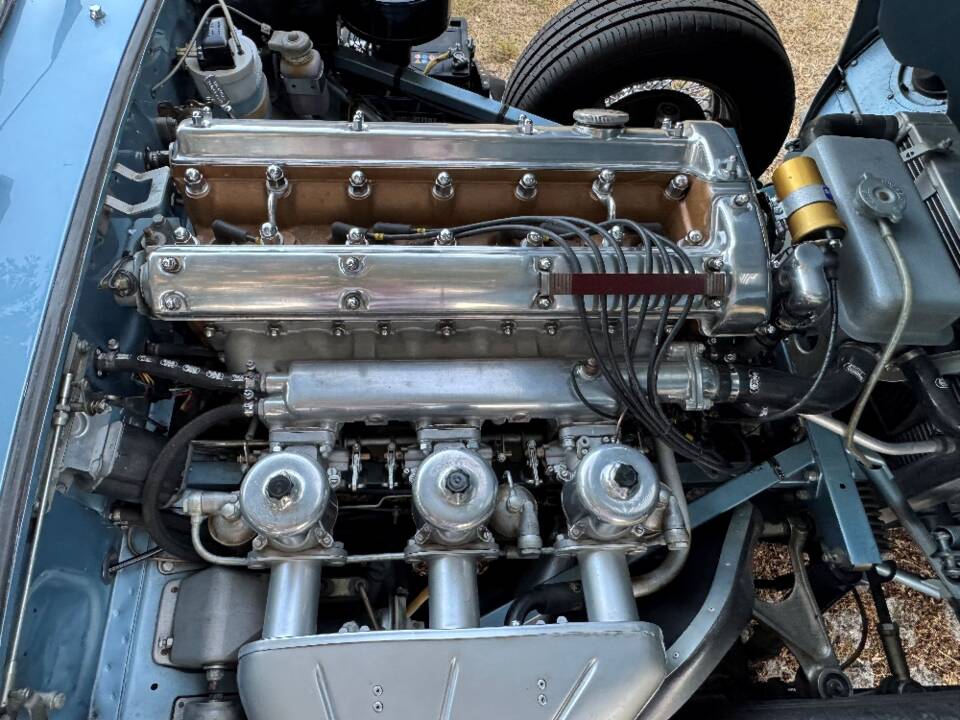 Bild 32/41 von Jaguar E-Type 4.2 (1965)