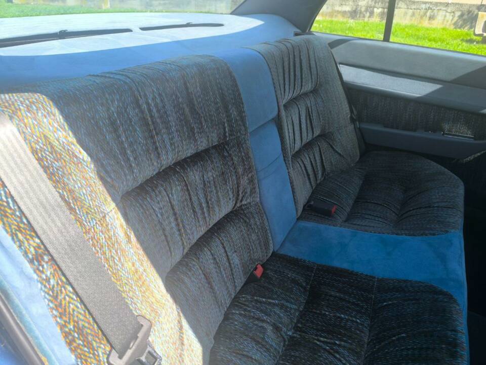 Bild 8/22 von Maserati 420 i (1991)