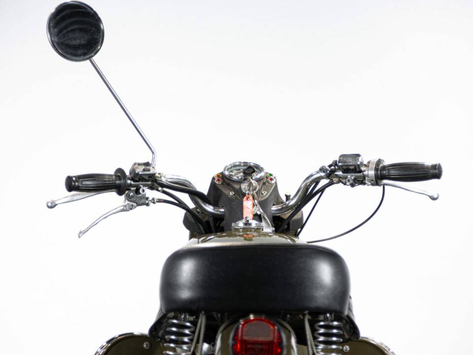 Bild 29/50 von Moto Guzzi Nuovo Falcone Militare (1973)