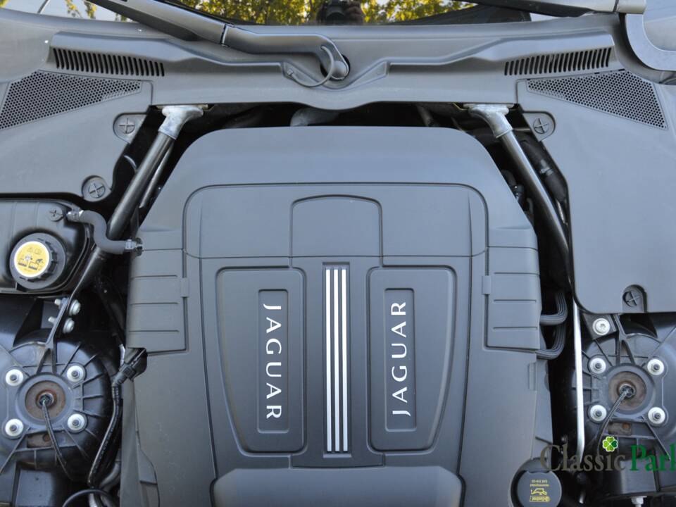 Image 15/50 de Jaguar XK (2012)