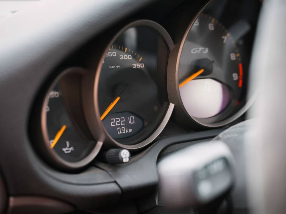 Bild 29/38 von Porsche 911 GT3 RS (2007)