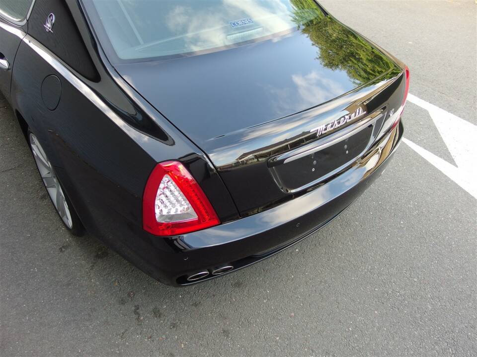 Bild 14/98 von Maserati Quattroporte S 4.7 (2010)