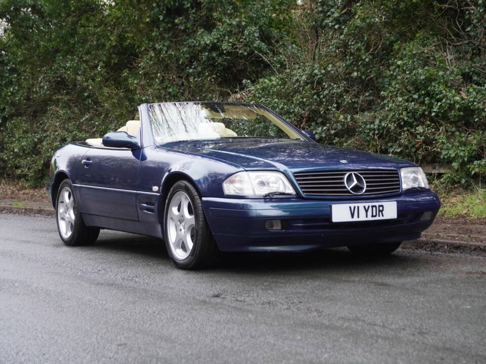 Image 1/26 of Mercedes-Benz SL 280 (1999)