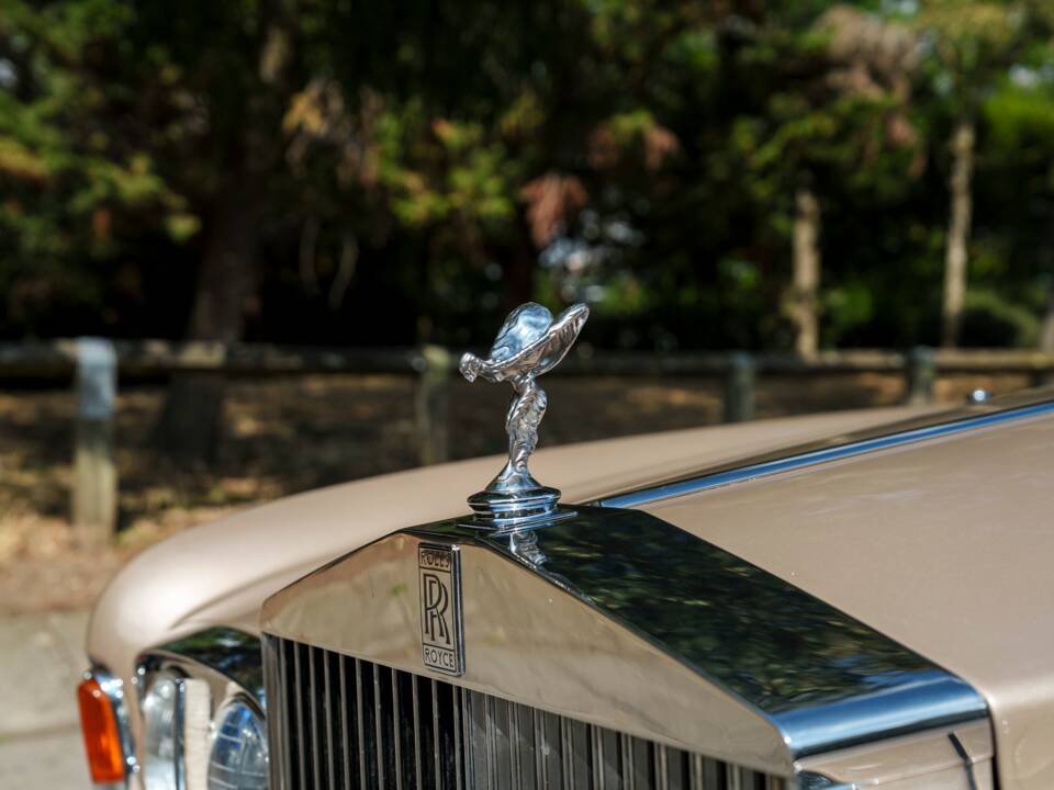 Image 9/28 of Rolls-Royce Silver Wraith II (1980)